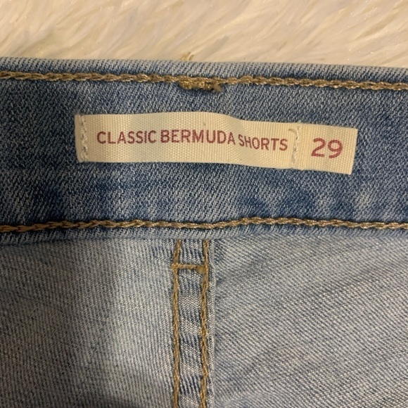 Levi’s classic Bermuda shorts size 29 EUC 💚 2 for $20 - Picture 4 of 4